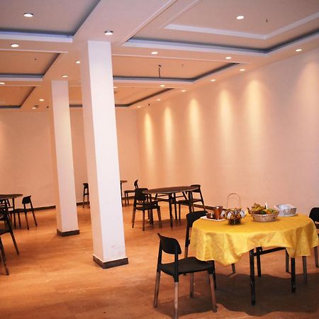 Lemonwood Suites By F9 Hotels - Trivoli Garden Chhatarpur New Delhi Ngoại thất bức ảnh