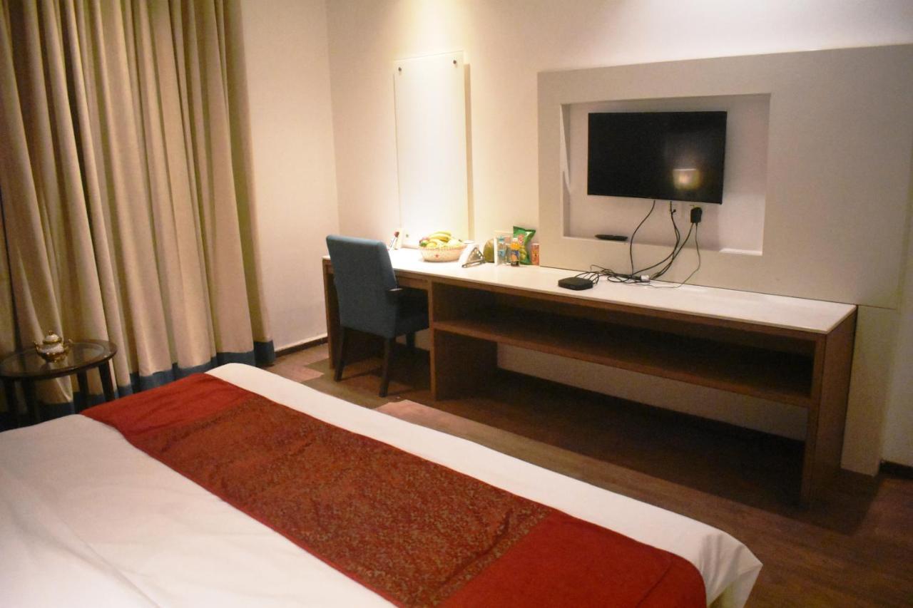 Lemonwood Suites By F9 Hotels - Trivoli Garden Chhatarpur New Delhi Ngoại thất bức ảnh