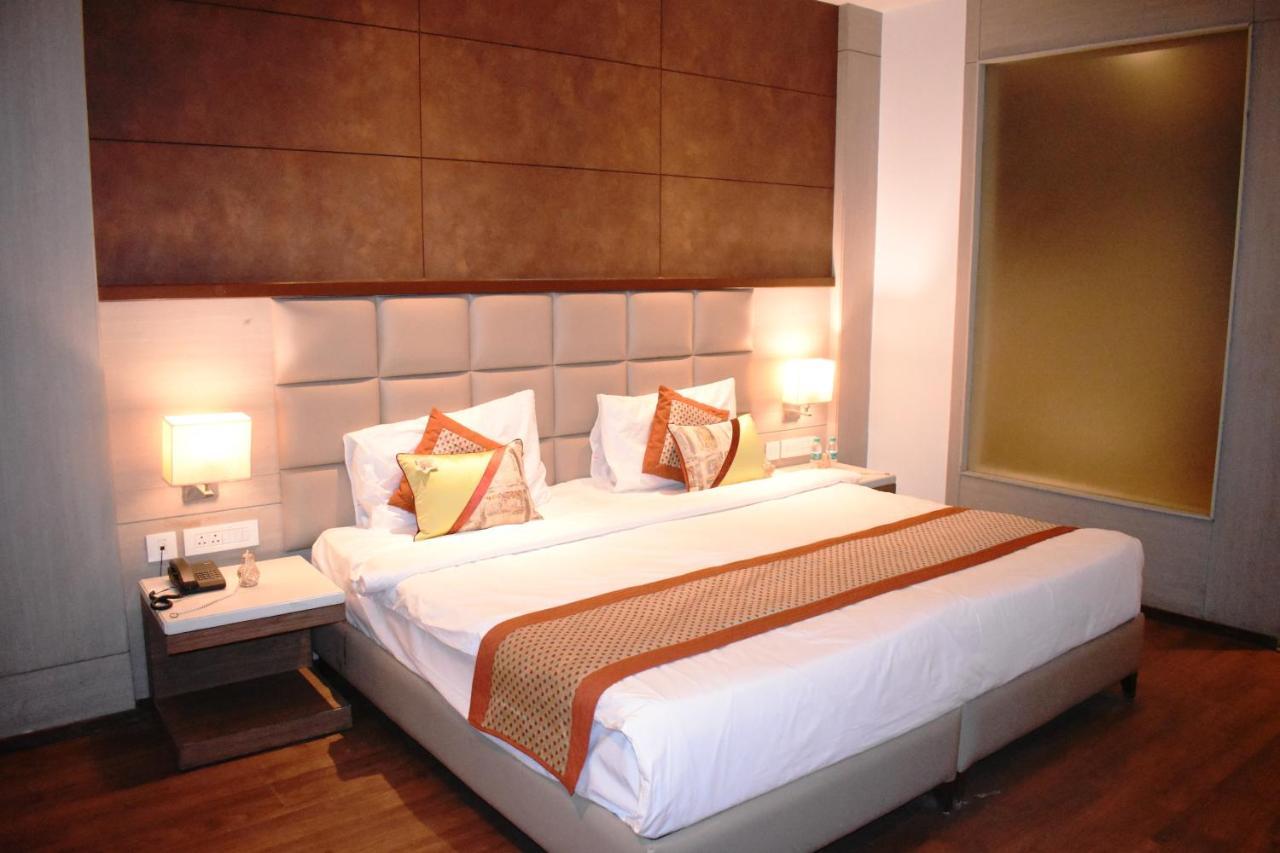 Lemonwood Suites By F9 Hotels - Trivoli Garden Chhatarpur New Delhi Ngoại thất bức ảnh