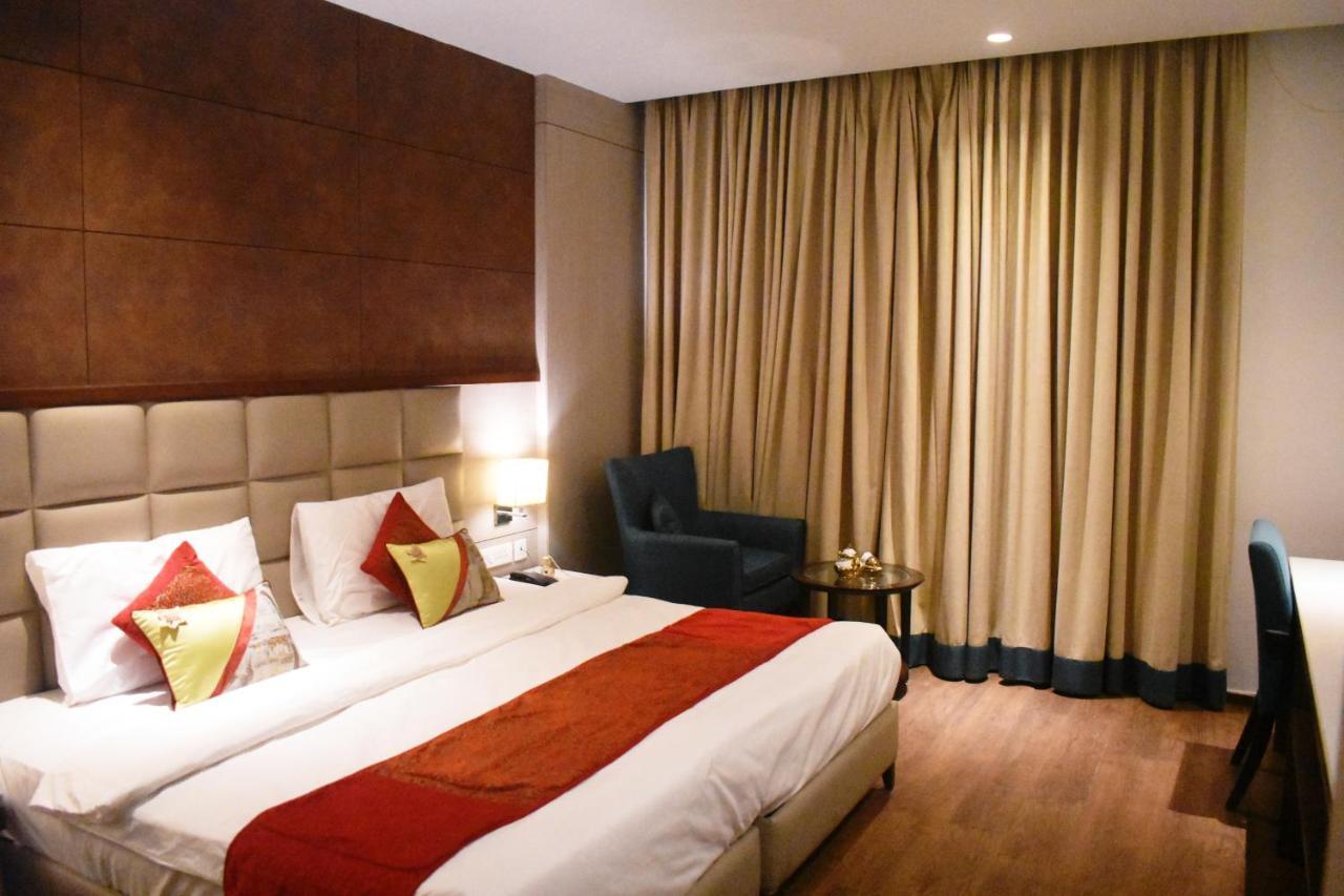 Lemonwood Suites By F9 Hotels - Trivoli Garden Chhatarpur New Delhi Ngoại thất bức ảnh