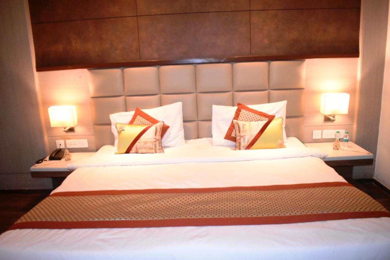 Lemonwood Suites By F9 Hotels - Trivoli Garden Chhatarpur New Delhi Ngoại thất bức ảnh