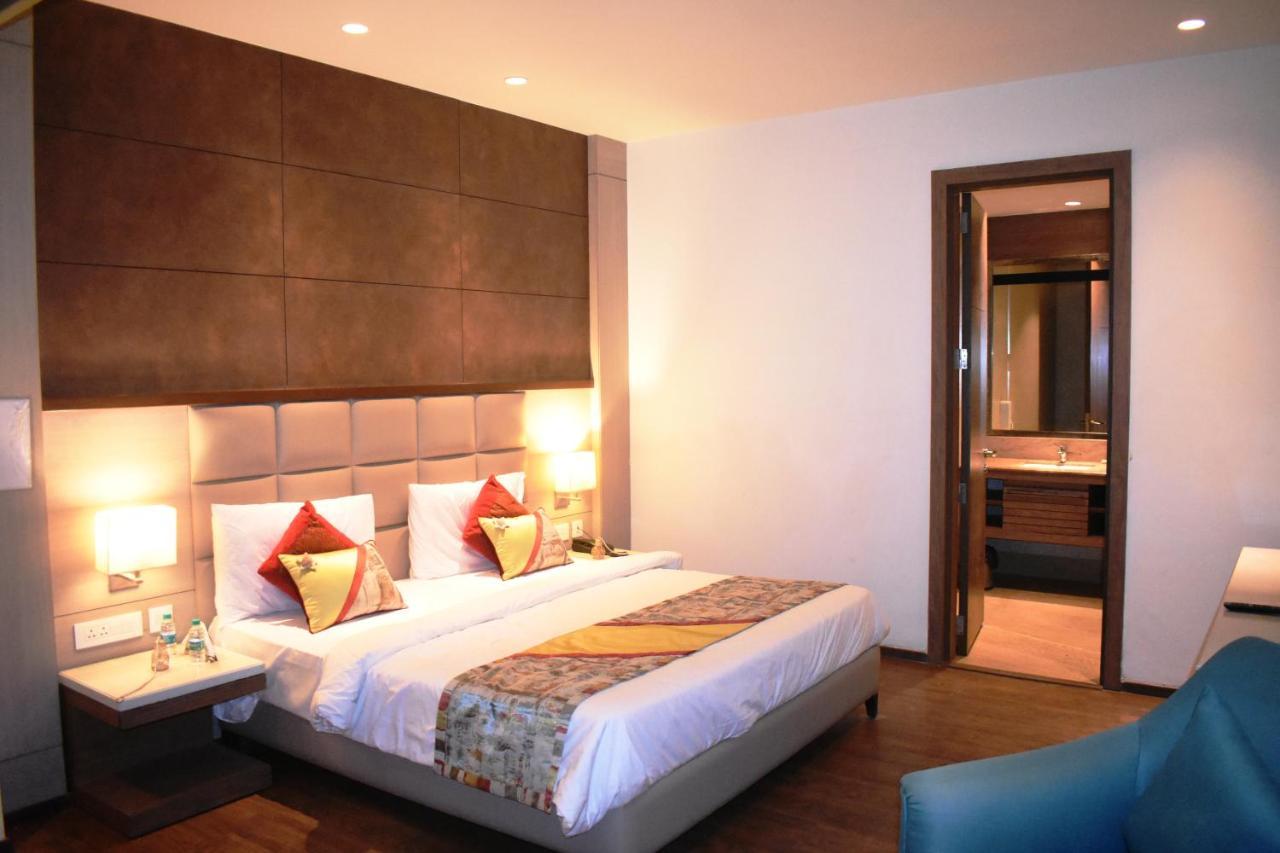 Lemonwood Suites By F9 Hotels - Trivoli Garden Chhatarpur New Delhi Ngoại thất bức ảnh