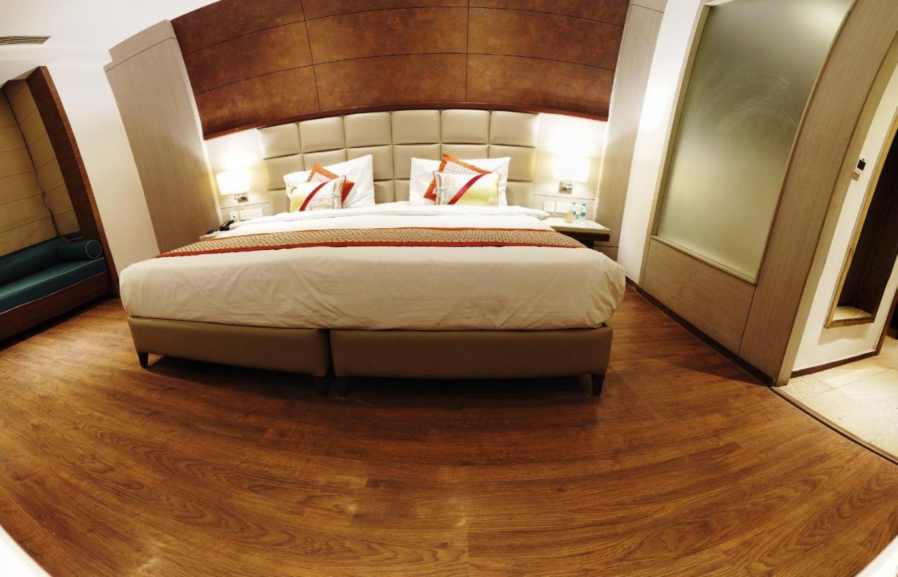Lemonwood Suites By F9 Hotels - Trivoli Garden Chhatarpur New Delhi Ngoại thất bức ảnh